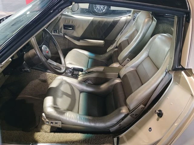 1982 Chevrolet Corvette C3 - Image 10 of 31