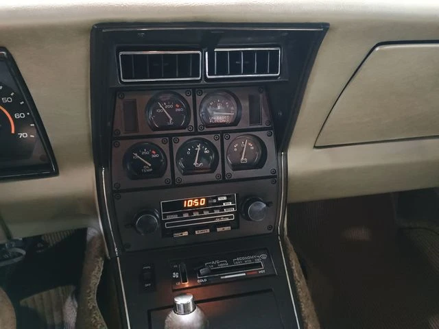 1982 Chevrolet Corvette C3 - Image 23 of 31
