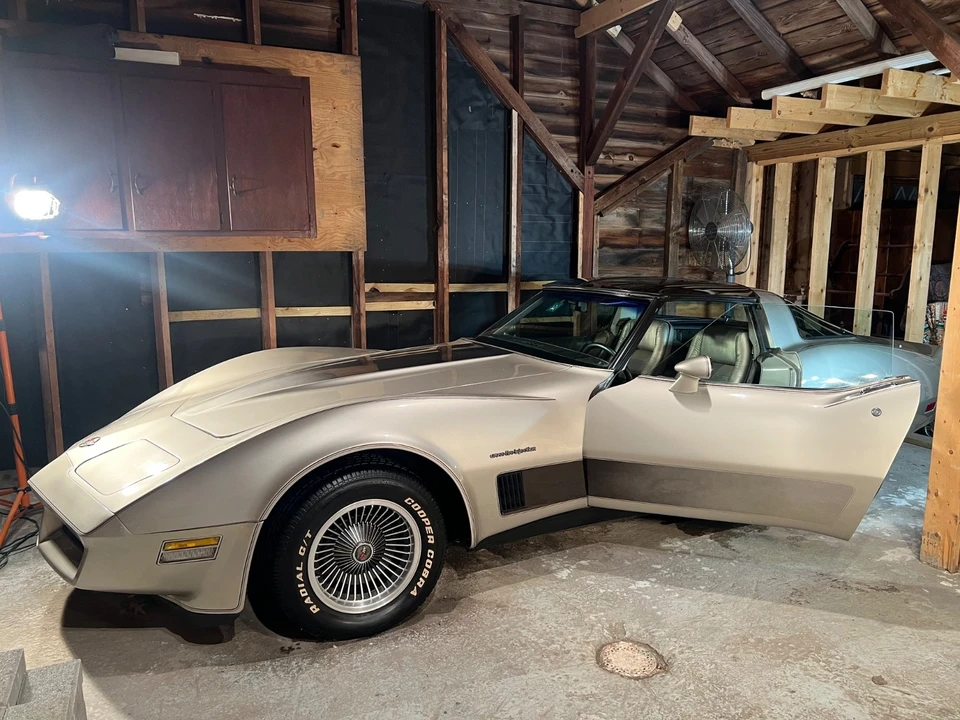 1982 Chevrolet Corvette C3 - Image 9 of 13