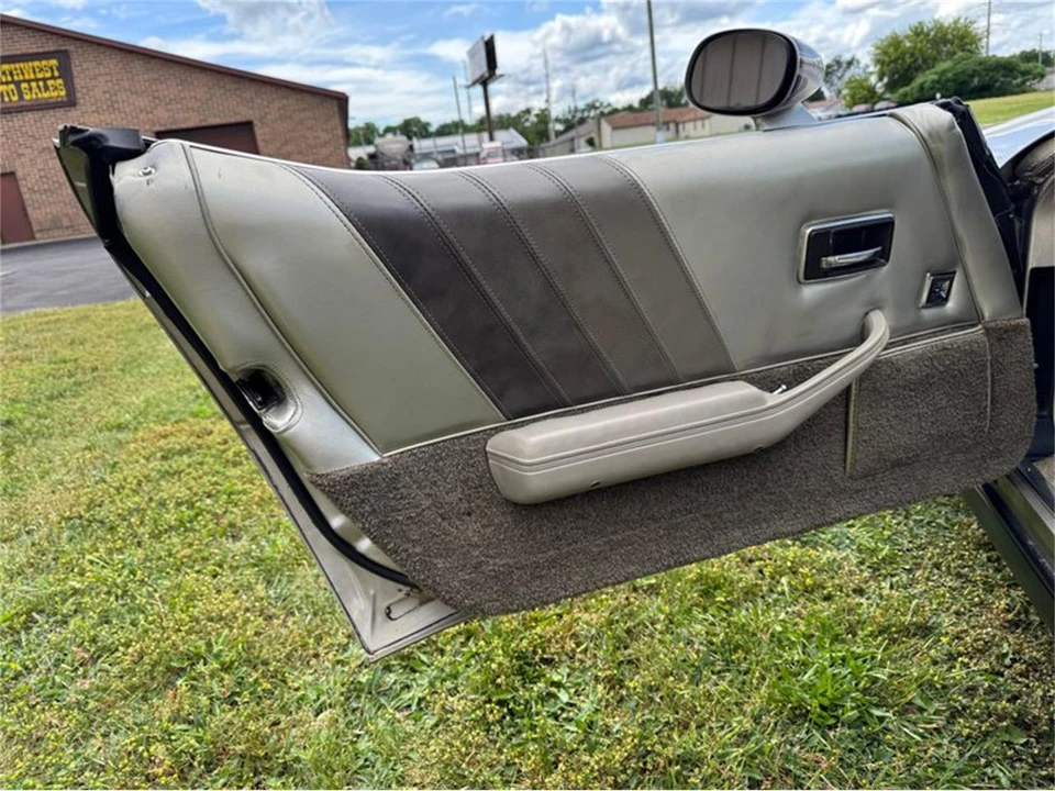 1982 Chevrolet Corvette C3 - Image 11 of 23