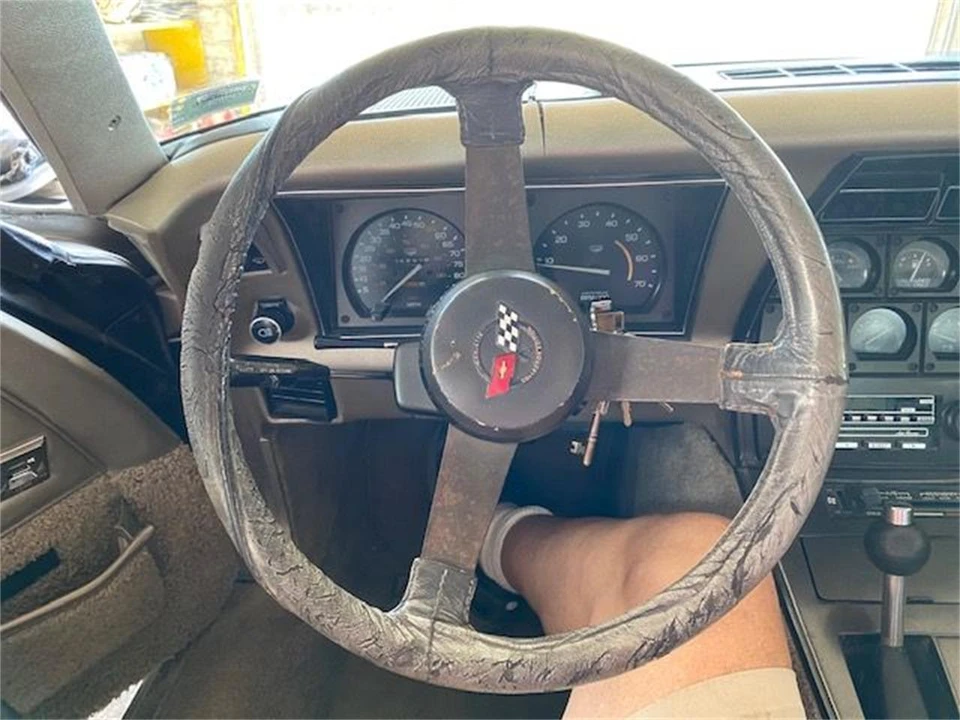 1982 Chevrolet Corvette C3 - Image 6 of 18
