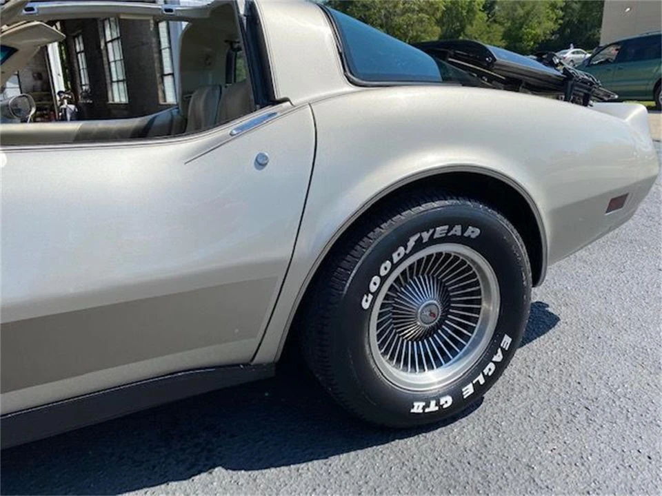 1982 Chevrolet Corvette C3 - Image 7 of 18