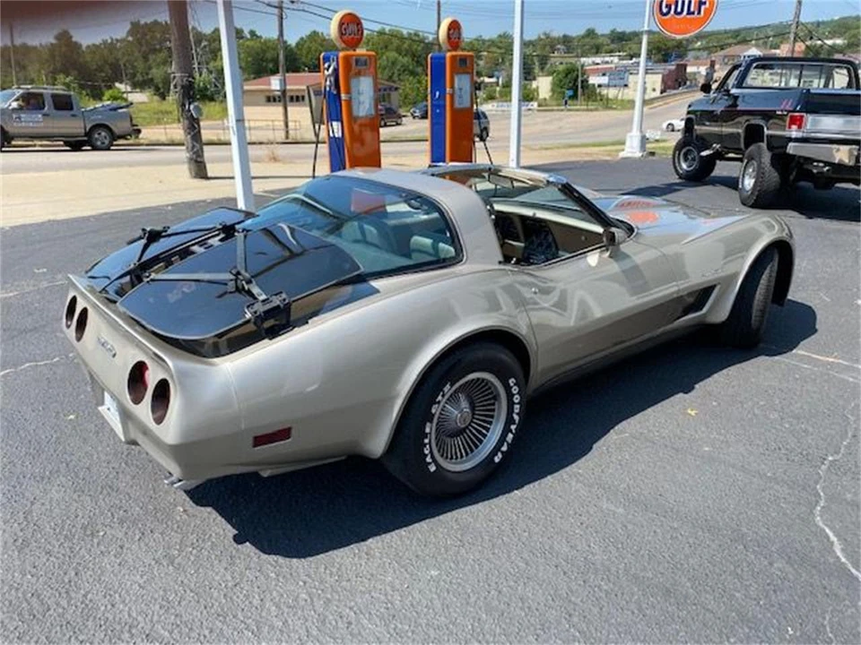 1982 Chevrolet Corvette C3 - Image 13 of 18