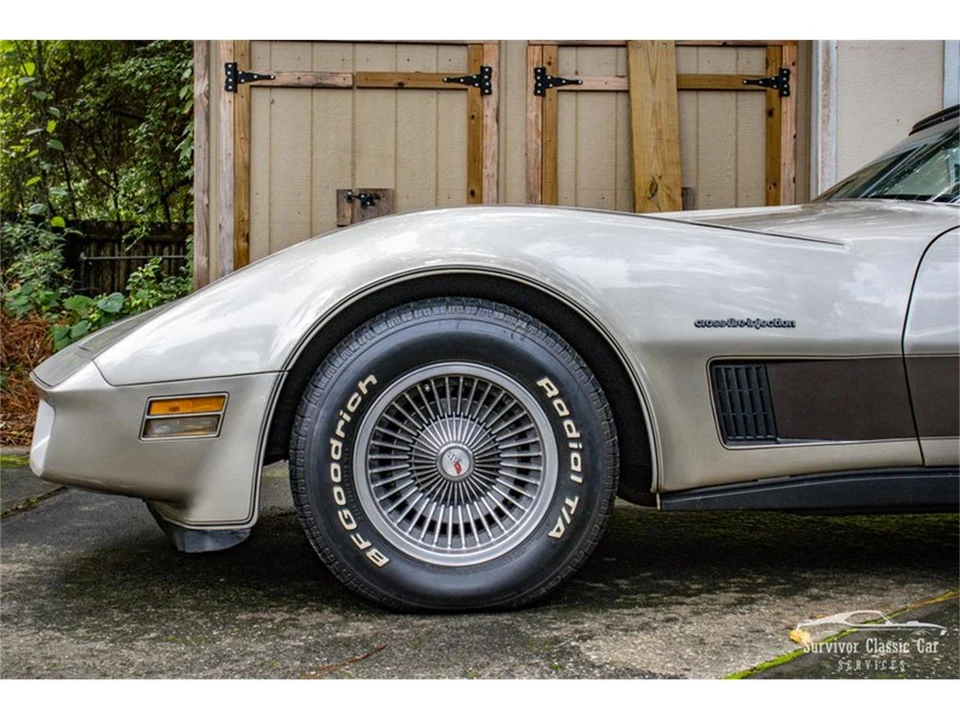 1982 Chevrolet Corvette C3 - Image 9 of 24