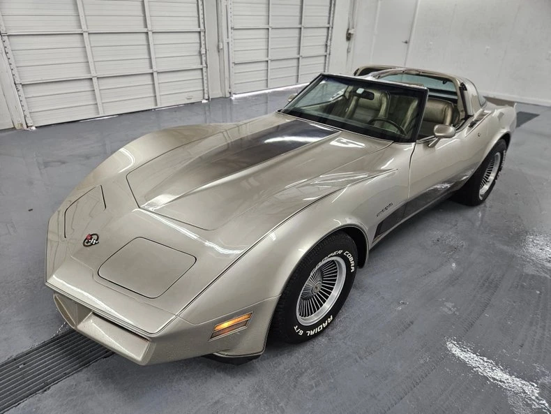 1982 Chevrolet Corvette C3 - Image 15 of 31
