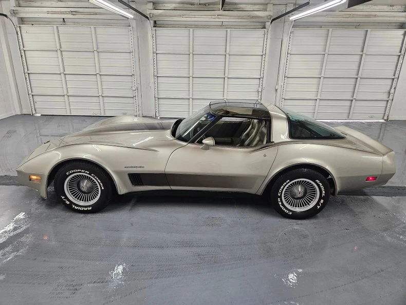 1982 Chevrolet Corvette C3 - Image 6 of 31