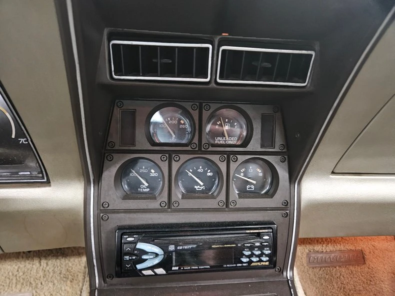 1982 Chevrolet Corvette C3 - Image 27 of 31