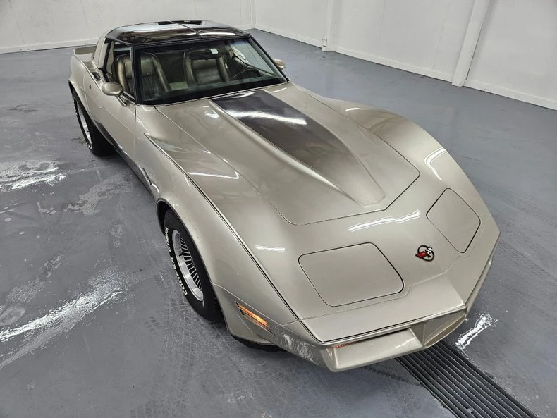 1982 Chevrolet Corvette C3 - Image 16 of 31