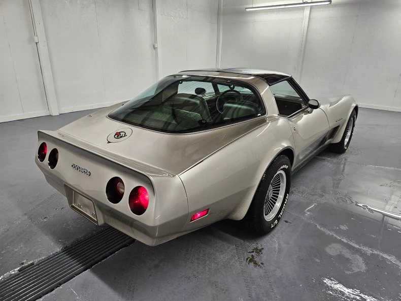 1982 Chevrolet Corvette C3 - Image 12 of 31