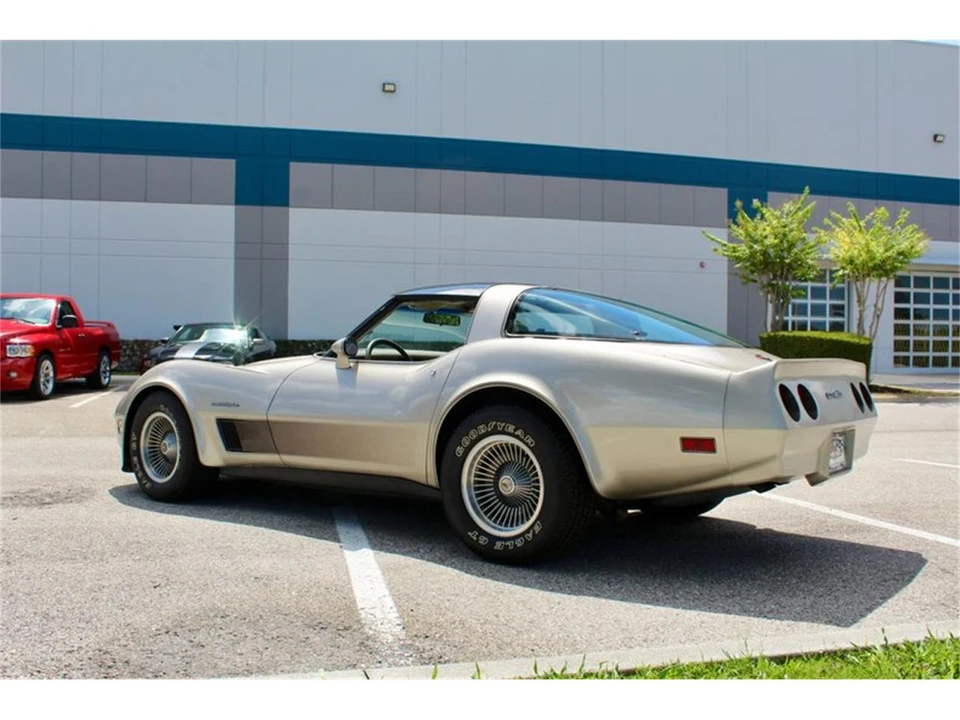 1982 Chevrolet Corvette C3 - Image 10 of 31