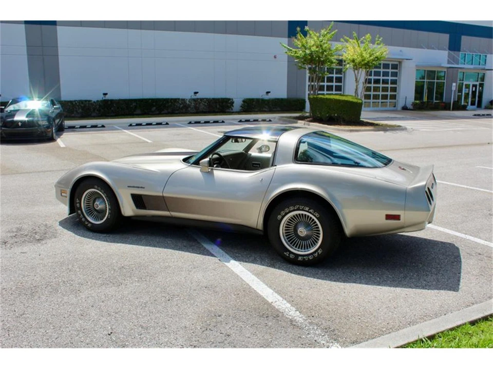 1982 Chevrolet Corvette C3 - Image 25 of 31