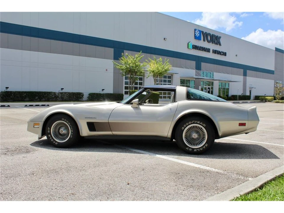 1982 Chevrolet Corvette C3 - Image 9 of 31