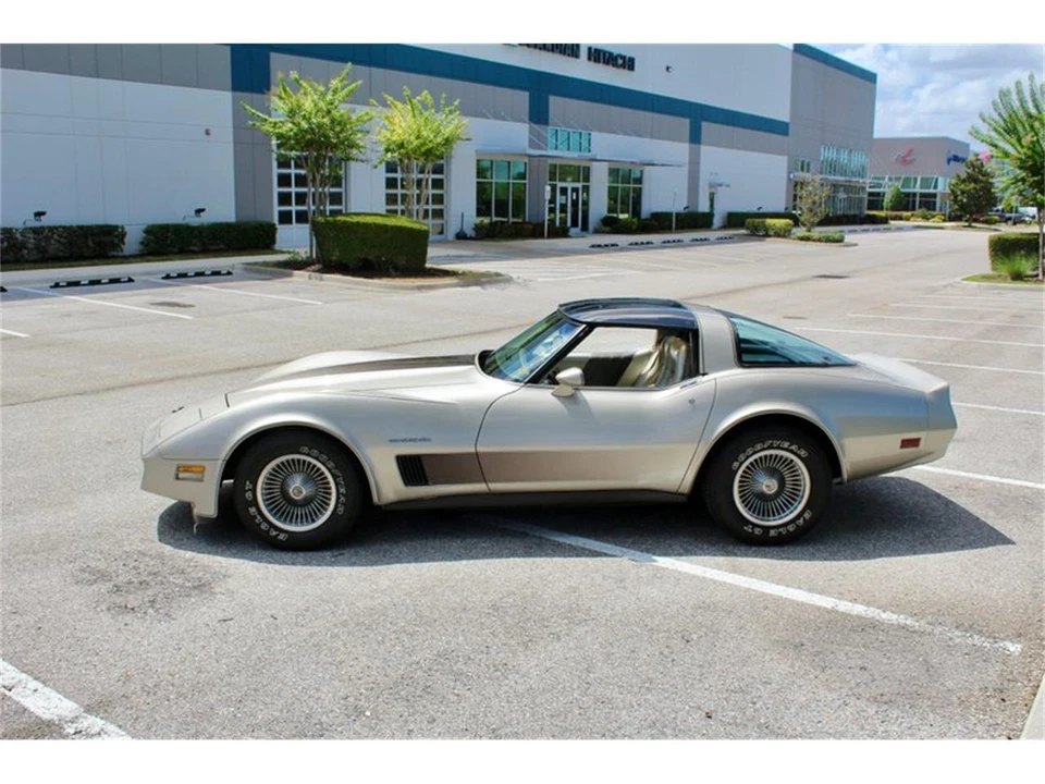 1982 Chevrolet Corvette C3 - Image 24 of 31