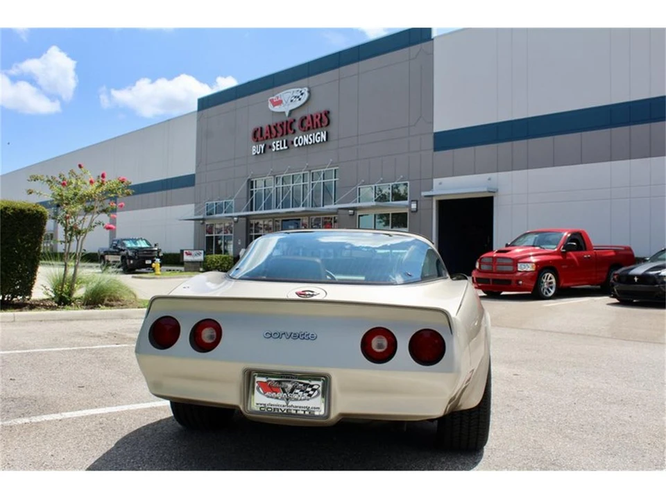 1982 Chevrolet Corvette C3 - Image 12 of 31