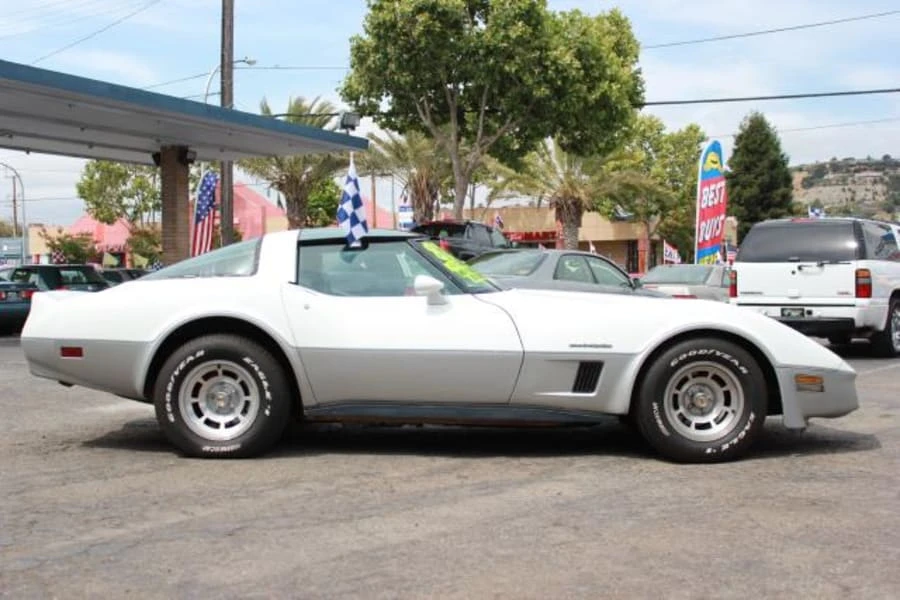 1982 Chevrolet Corvette C3 - Image 3 of 10