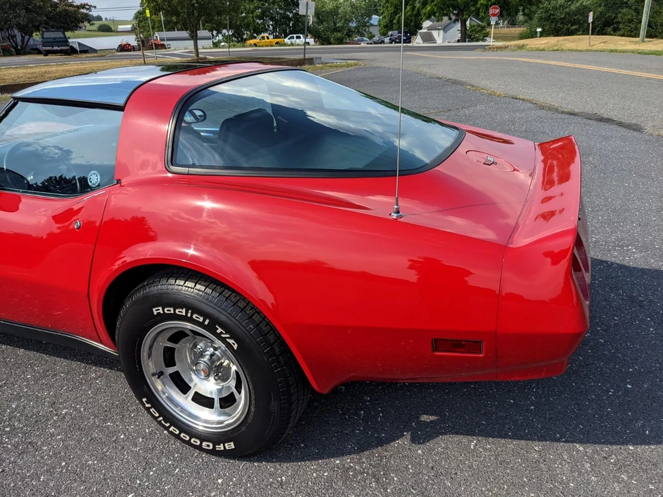 1982 Chevrolet Corvette C3 - Image 21 of 31