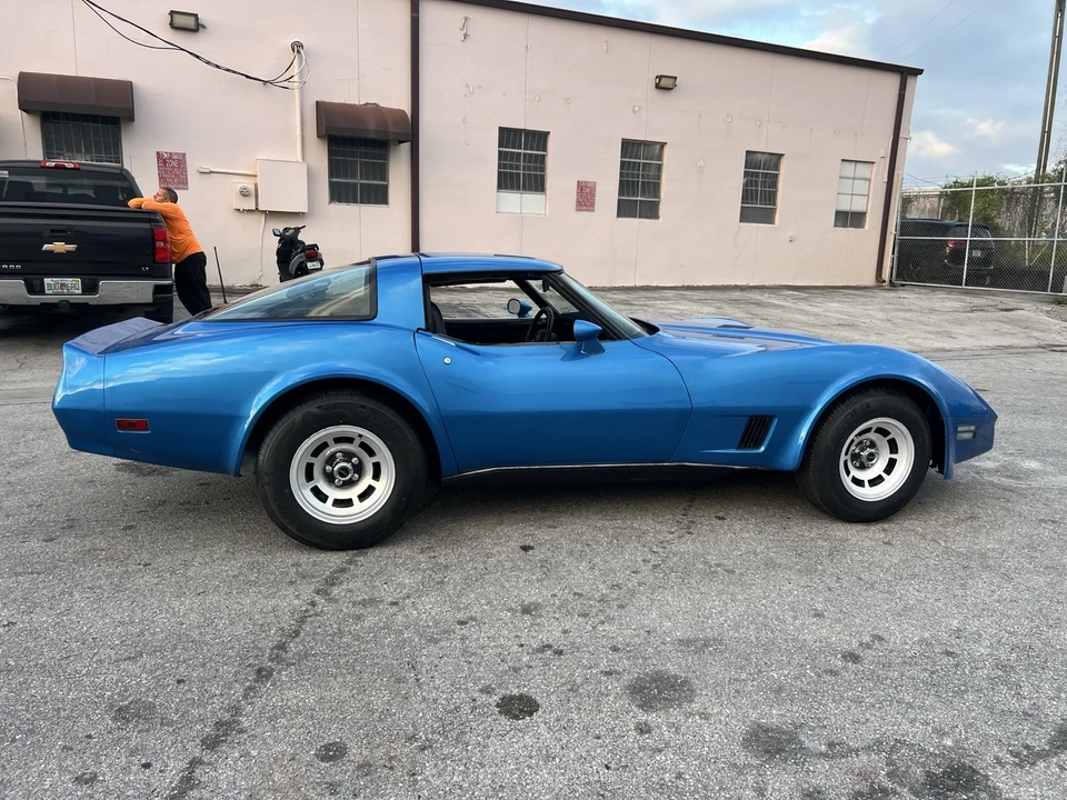 1982 Chevrolet Corvette C3 - Image 11 of 21