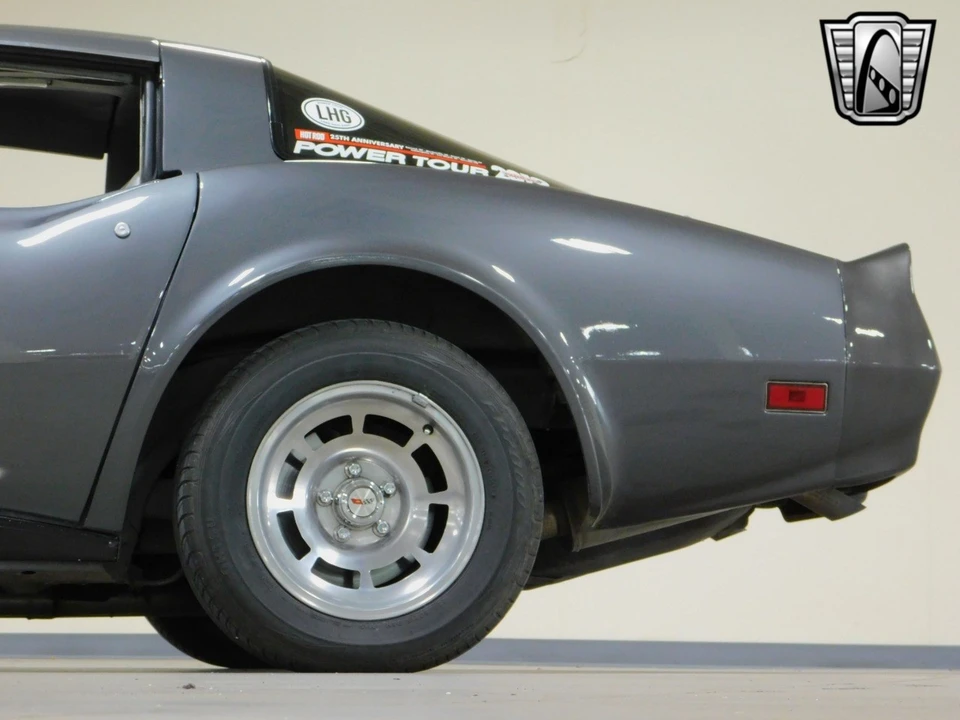 1982 Chevrolet Corvette C3 - Image 10 of 12
