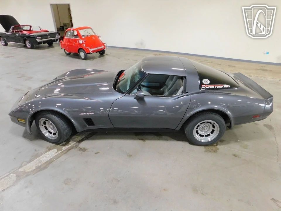 1982 Chevrolet Corvette C3 - Image 11 of 12