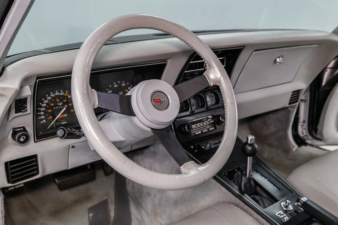 1982 Chevrolet Corvette C3 - Image 12 of 31
