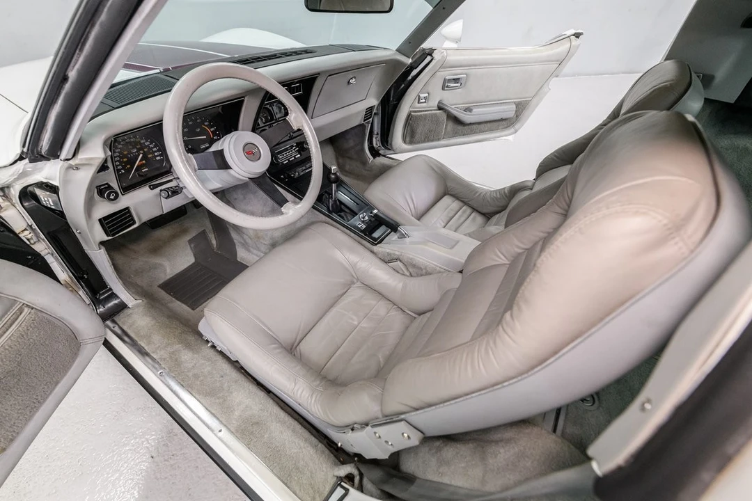 1982 Chevrolet Corvette C3 - Image 19 of 31