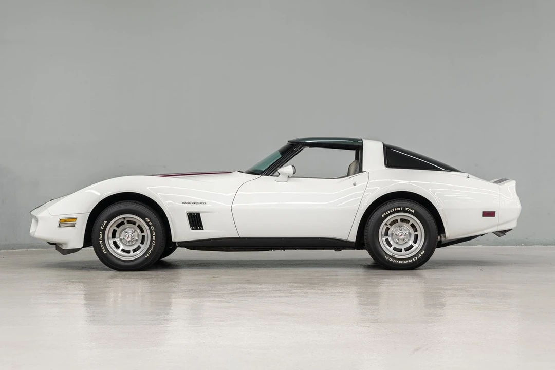 1982 Chevrolet Corvette C3 - Image 3 of 12