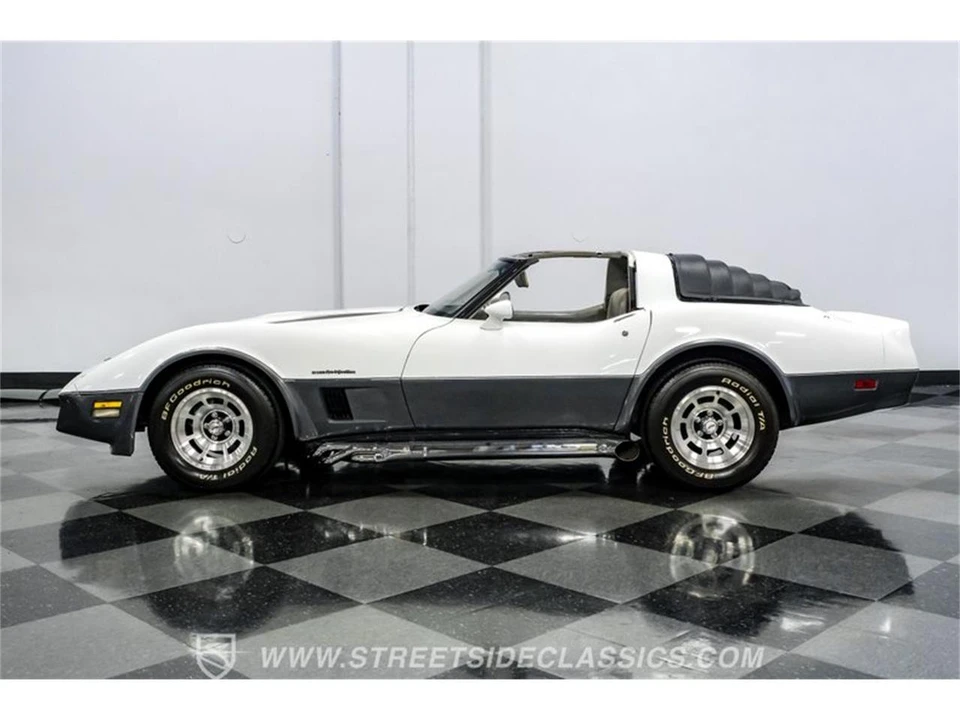 1982 Chevrolet Corvette C3 - Image 2 of 31