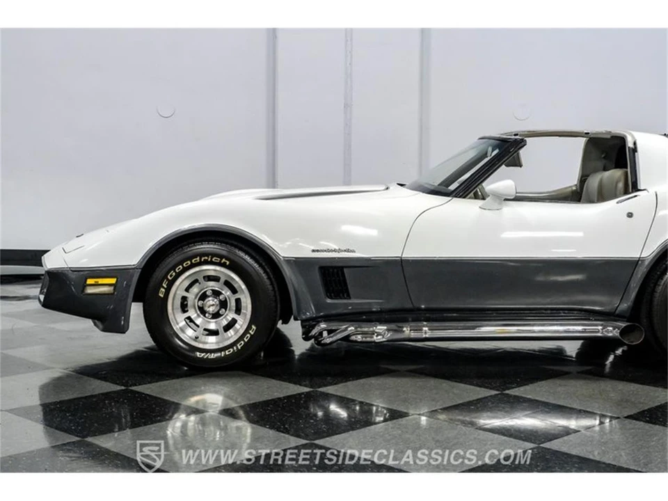 1982 Chevrolet Corvette C3 - Image 24 of 31
