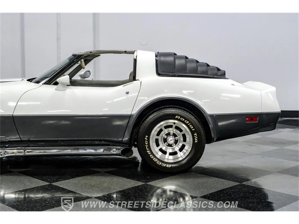 1982 Chevrolet Corvette C3 - Image 25 of 31