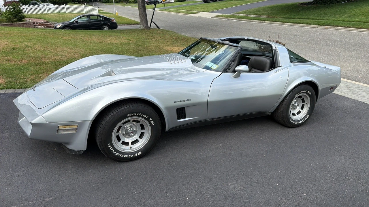 1982 Chevrolet Corvette C3 - Image 3 of 31