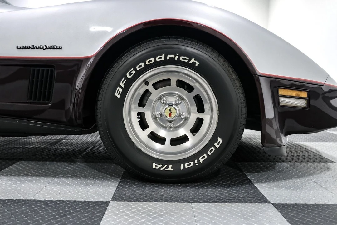 1982 Chevrolet Corvette C3 - Image 8 of 21