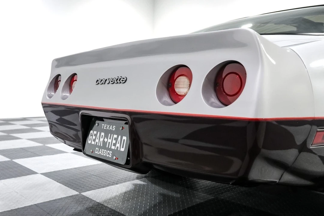 1982 Chevrolet Corvette C3 - Image 10 of 21