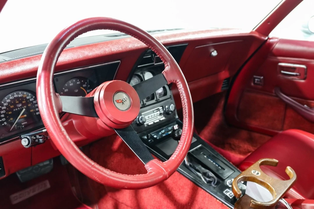 1982 Chevrolet Corvette C3 - Image 17 of 21