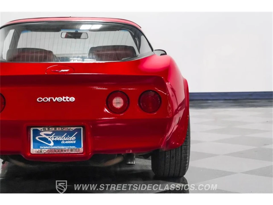 1982 Chevrolet Corvette C3 - Image 26 of 31