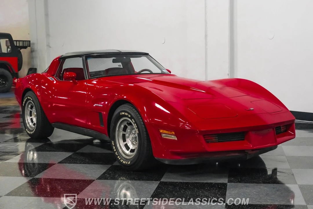 1982 Chevrolet Corvette C3 - Image 17 of 21