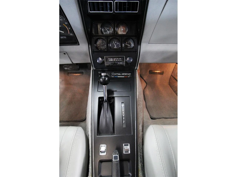1982 Chevrolet Corvette C3 - Image 26 of 31