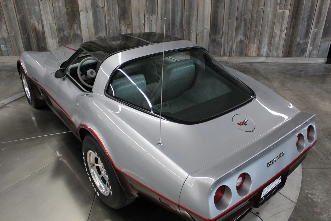 1982 Chevrolet Corvette C3 - Image 17 of 21