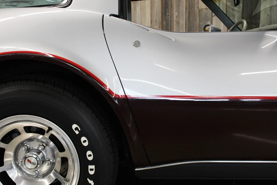 1982 Chevrolet Corvette C3 - Image 13 of 21