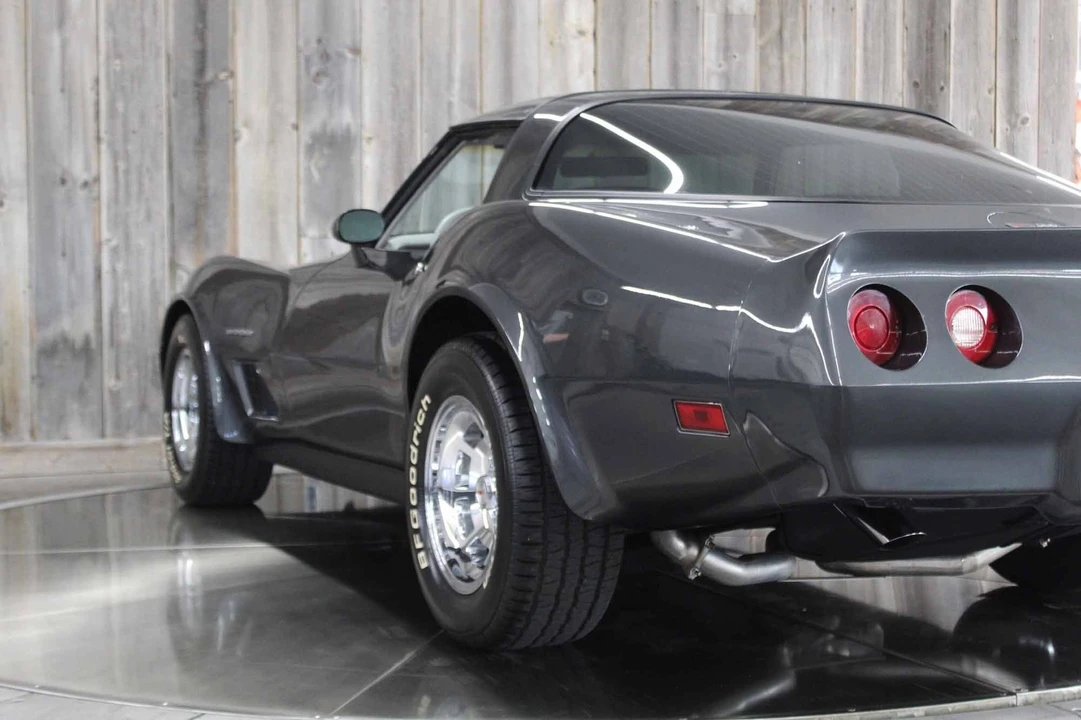 1982 Chevrolet Corvette C3 - Image 11 of 21
