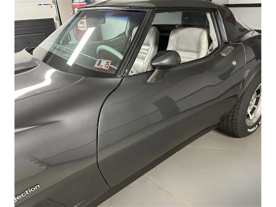 1982 Chevrolet Corvette C3 - Image 24 of 31