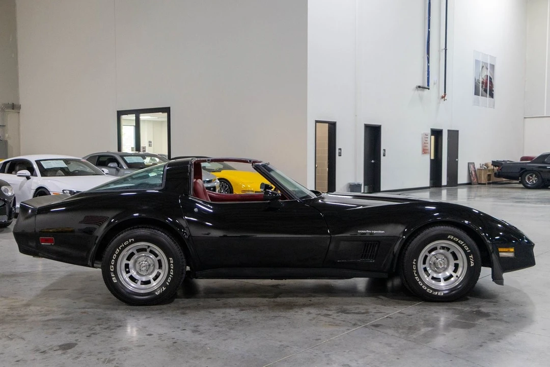 1982 Chevrolet Corvette C3 - Image 25 of 31