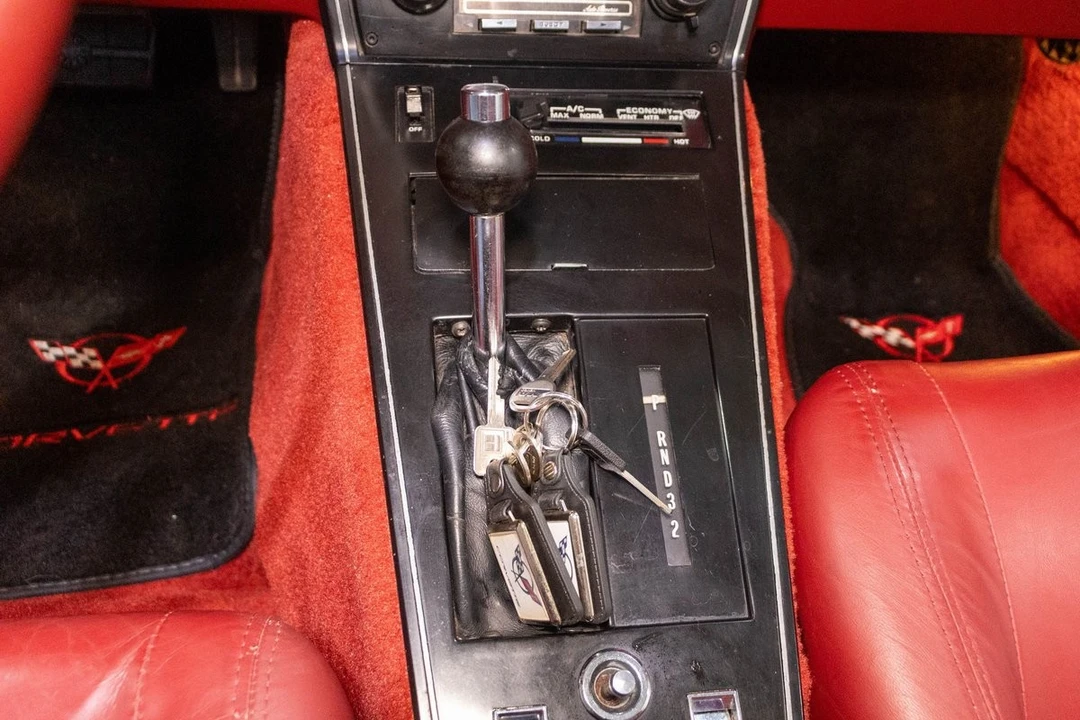 1982 Chevrolet Corvette C3 - Image 14 of 31