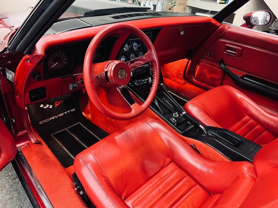 1982 Chevrolet Corvette C3 - Image 15 of 21