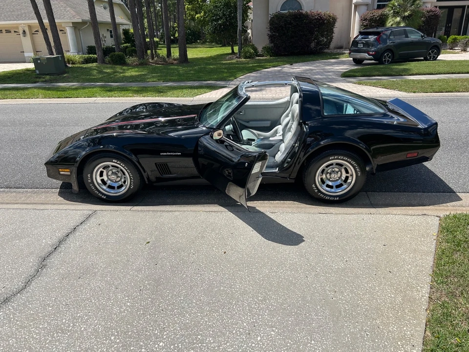 1982 Chevrolet Corvette C3 - Image 7 of 21