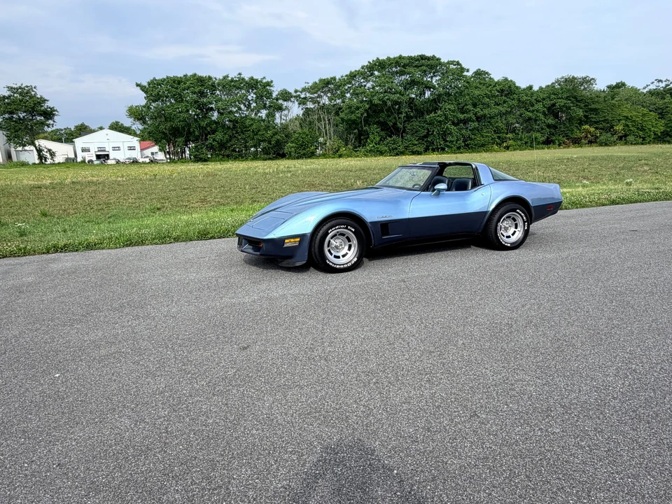 1982 Chevrolet Corvette C3 - Image 2 of 31