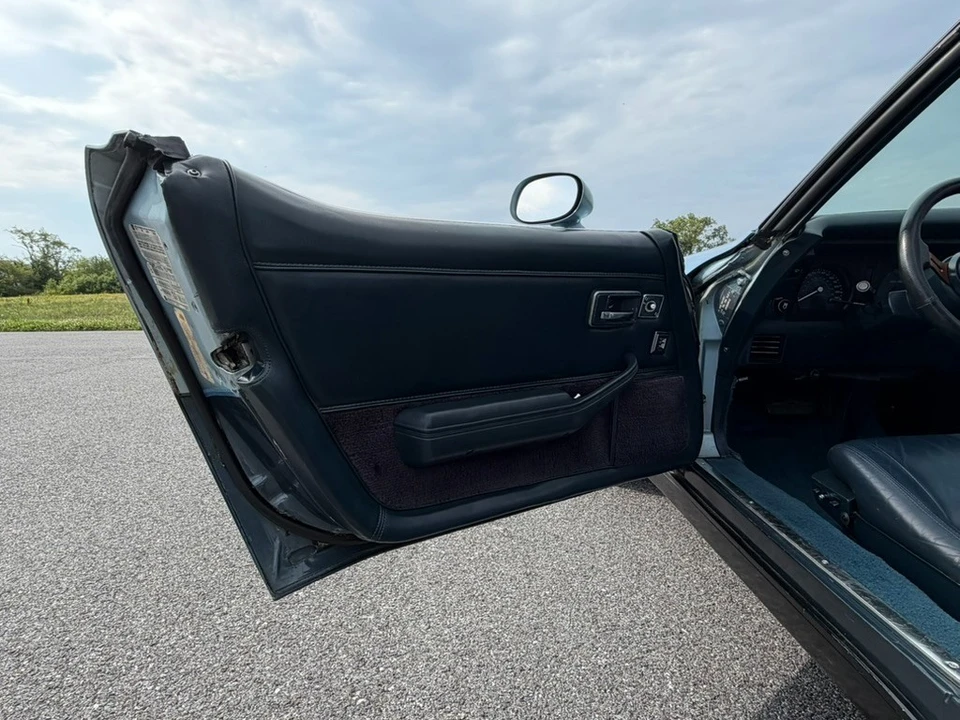1982 Chevrolet Corvette C3 - Image 18 of 31