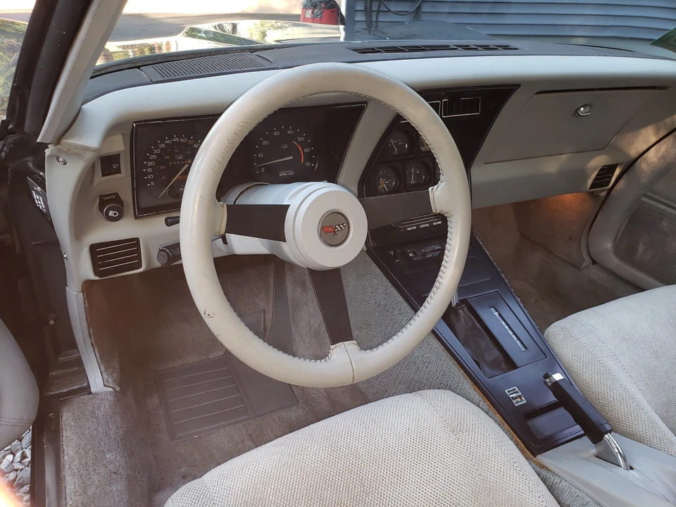 1982 Chevrolet Corvette C3 - Image 14 of 24