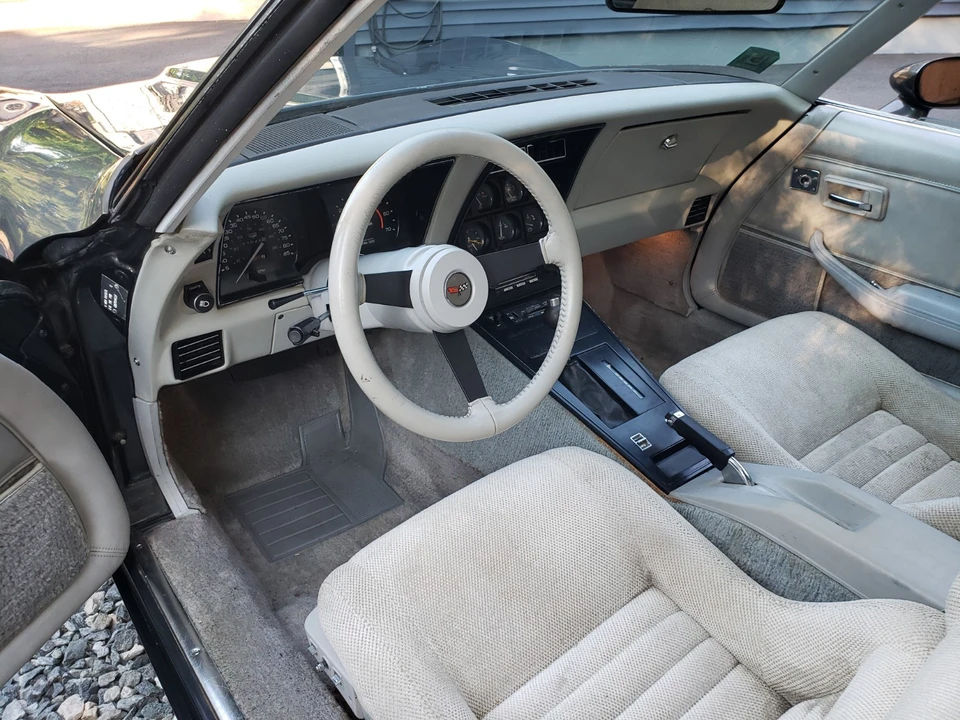 1982 Chevrolet Corvette C3 - Image 6 of 24