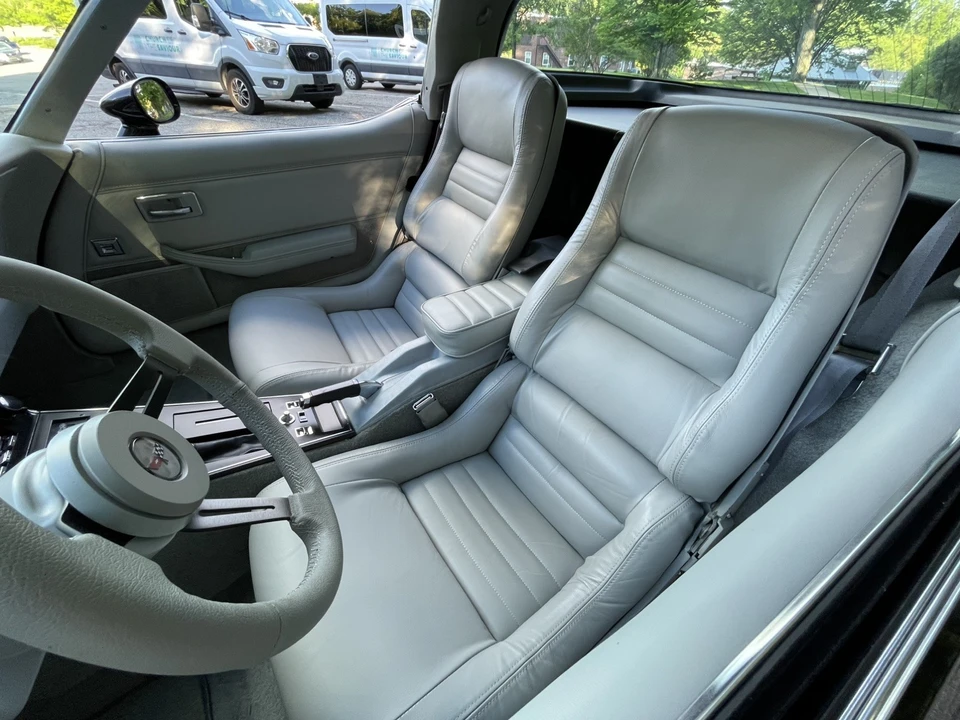 1982 Chevrolet Corvette - Image 17 of 31