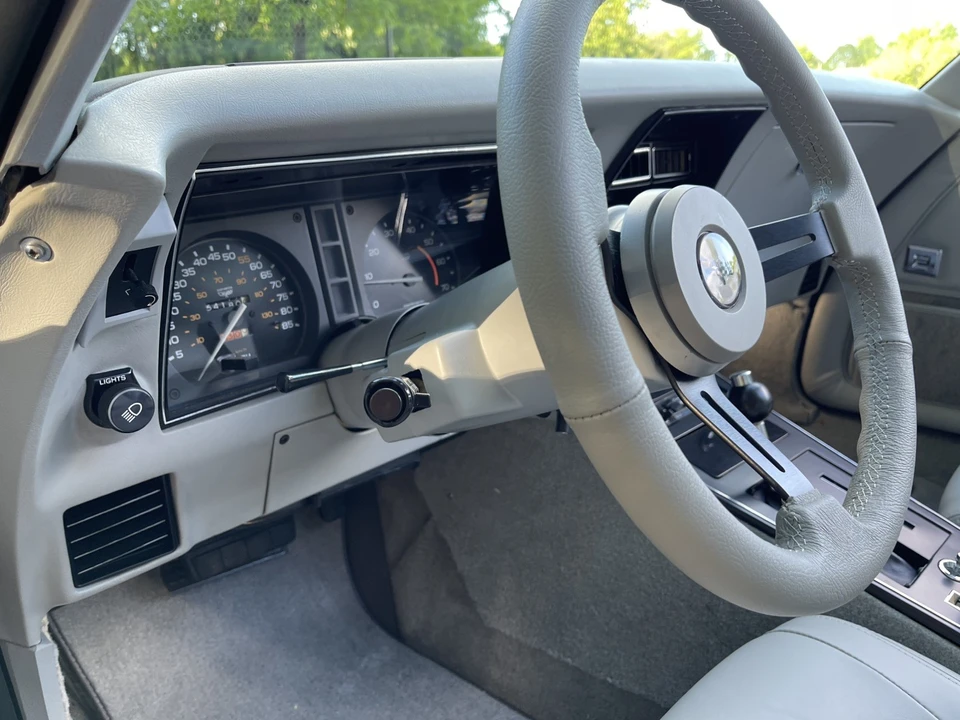 1982 Chevrolet Corvette - Image 25 of 31